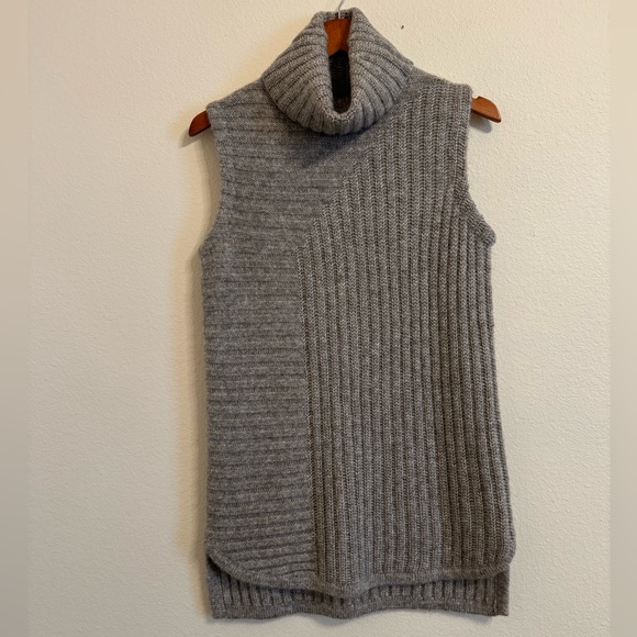 Theory Beylor T Caresse Mohair Yak Wool Turtleneck Sweater Knit Vest Gray P/XS - Picture 3 of 15
